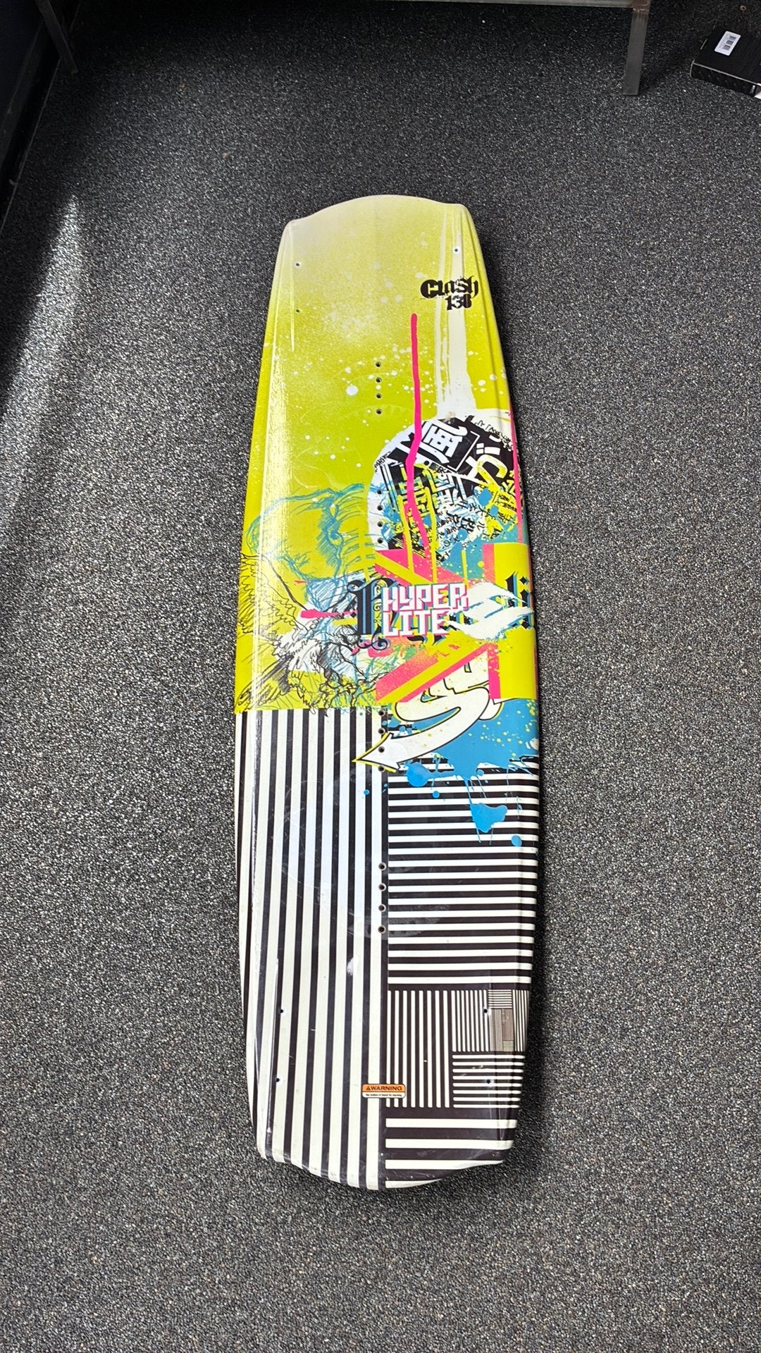 Hyperlite wakeboard 138cm, Watersport en Boten, Wakeboarden, Ophalen of Verzenden, Zo goed als nieuw