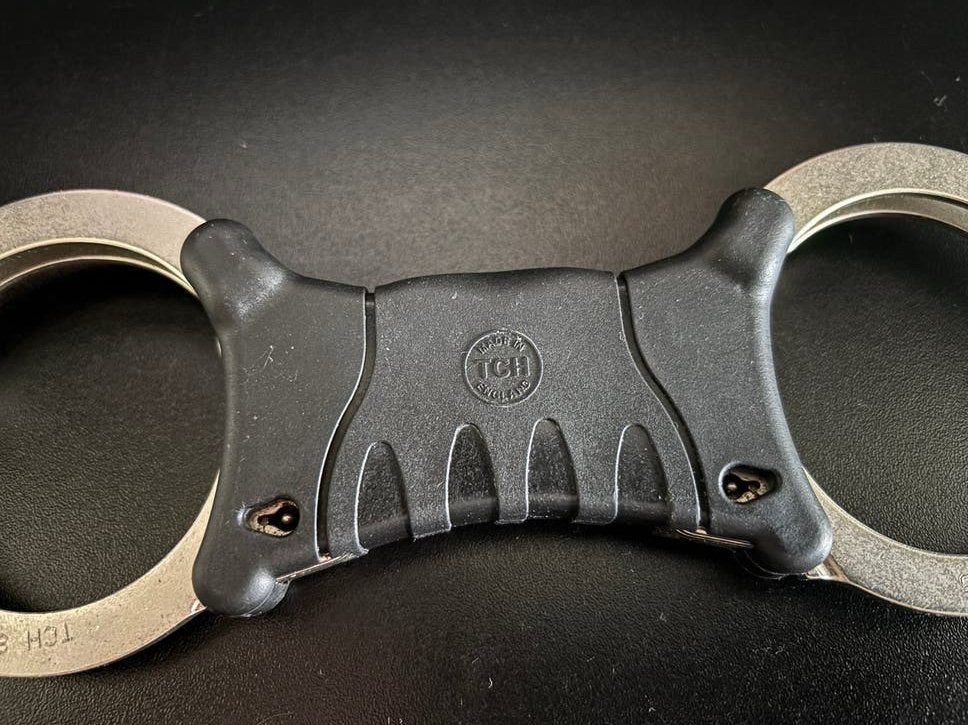 TCH Rigid handcuffs  handboeien, Verzenden