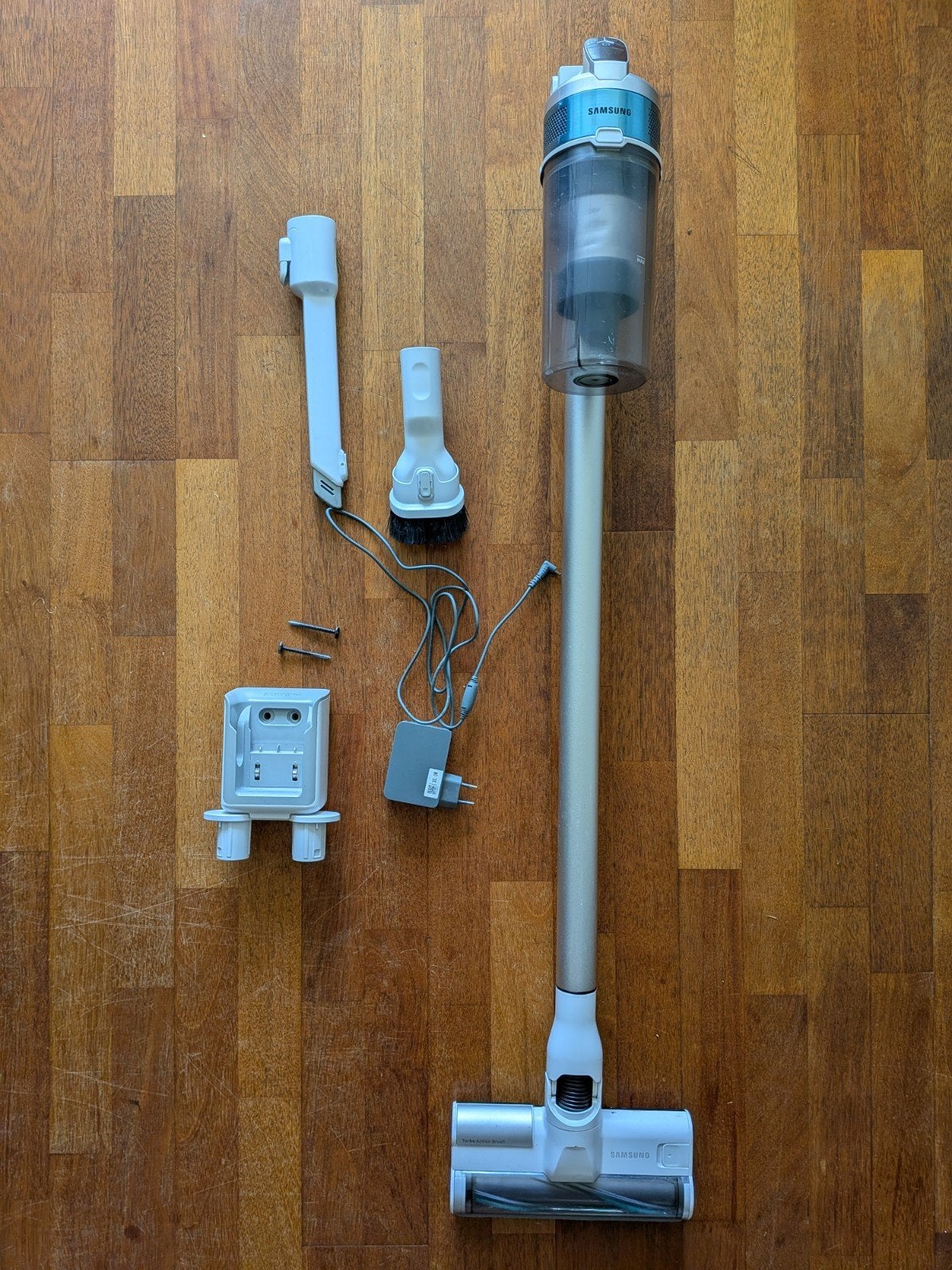 Samsung Jet 70 Turbo steelstofzuiger met 2 opzetstukken, Witgoed en Apparatuur, Stofzuigers, Ophalen, Gebruikt, Geschikt voor tapijt