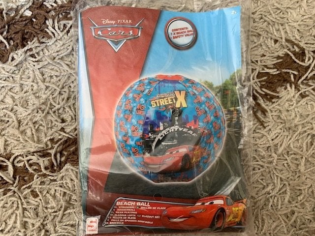 Cars mcqueen strandbal opblaasbaar nieuw, Ophalen of Verzenden, Nieuw
