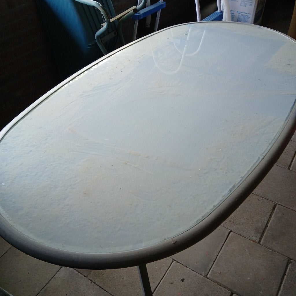 Ovale tuintafel met glazen blad, Ophalen, Gebruikt, Ovaal, Metaal