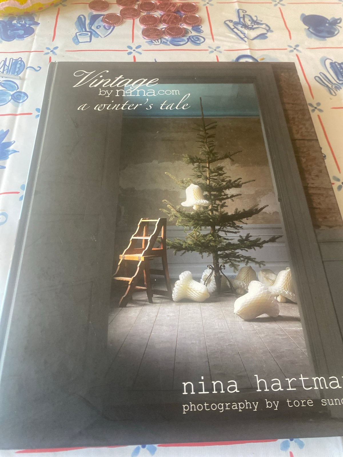 Vintage by nina a winter's tale - Nina Hartmann, Ophalen, Zo goed als nieuw, Europa overig