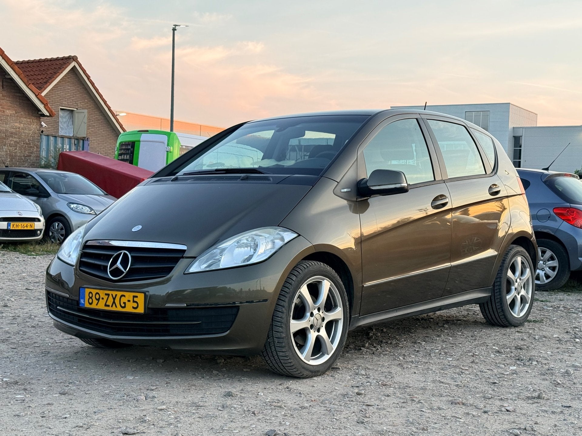 Mercedes-Benz A-klasse 160 BlueEFFICIENCY Business Class, Voorwielaandrijving, Euro 5, Bruin, Leder en Stof