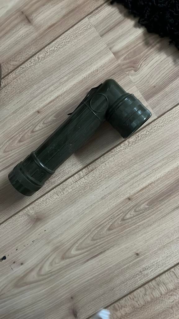 Lever zaklamp, Ophalen, Zo goed als nieuw, Batterij