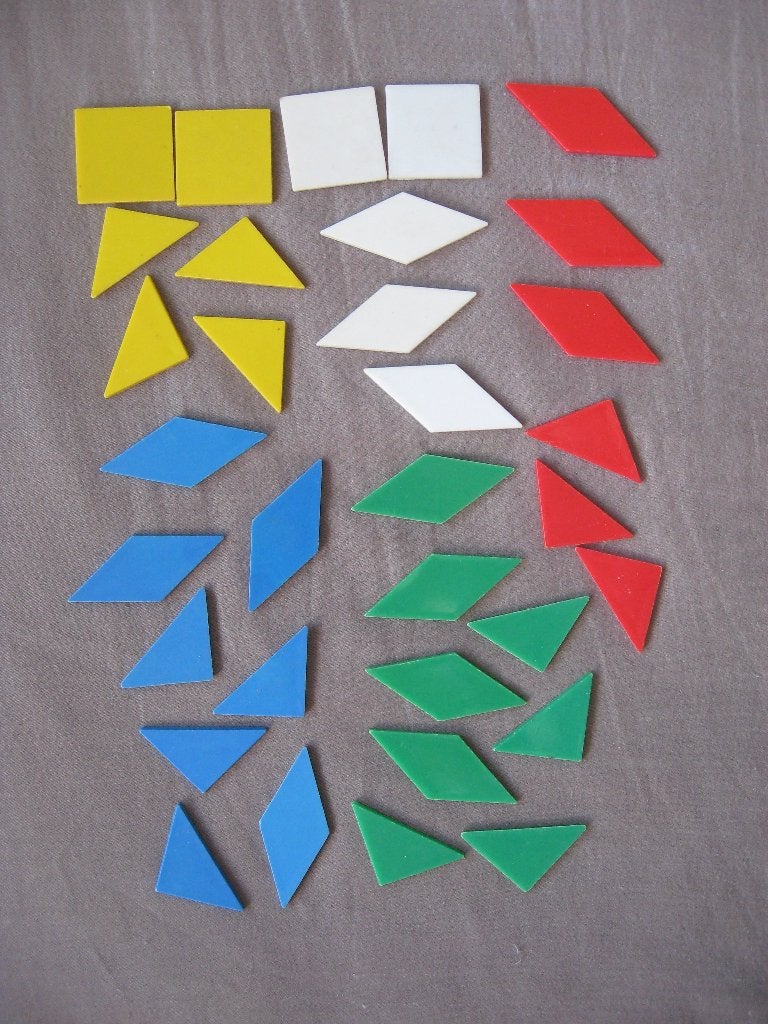 handjevol gekleurde plastic mozaïek tegeltjes (?), Ophalen of Verzenden, Nieuw