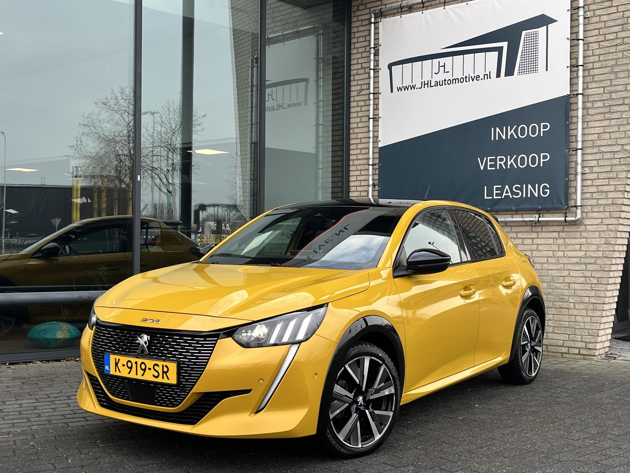 Peugeot 208 1.2*GT-LINE*PANO*CARPLAY*AUTOM*ECC*CRUISE*NAV*CA, Auto's, Peugeot, 101 pk, Gebruikt, Euro 6, Leder en Stof