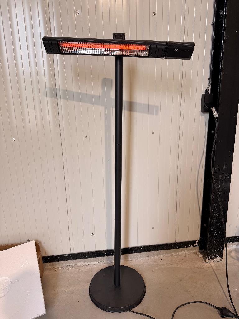Nieuwe staande elektrische terrasverwarmer, Tuin en Terras, Elektrisch, Nieuw, Ophalen of Verzenden, Huninkweg 3