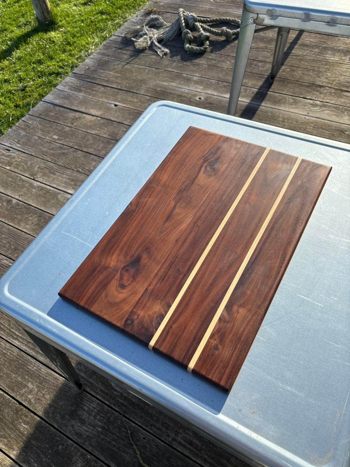 Handgemaakte Massief Walnoten Snijplank met Essenhout (50x30, Hout, Snij-/serveerplank, Nieuw, Ophalen of Verzenden