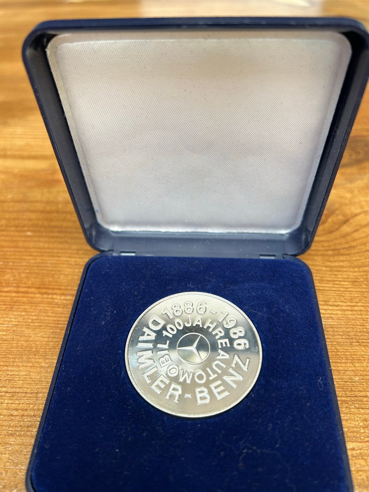 Mercedes-Benz 100 Jaar Automobiel Munt 1886-1986, Postzegels en Munten, Ophalen of Verzenden, Zilver, Buitenland