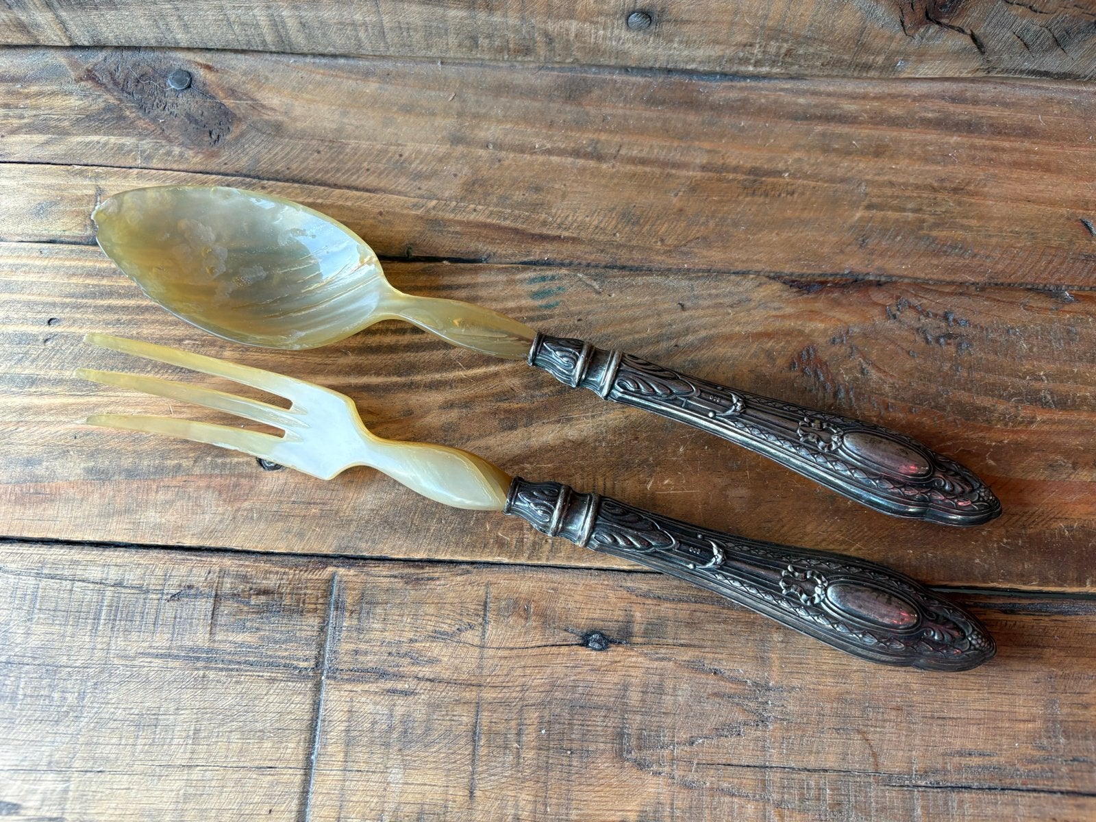 Antiek serveerbestek met zilveren handvatten zilver 800, Antiek en Kunst, Antiek | Bestek, Ophalen of Verzenden