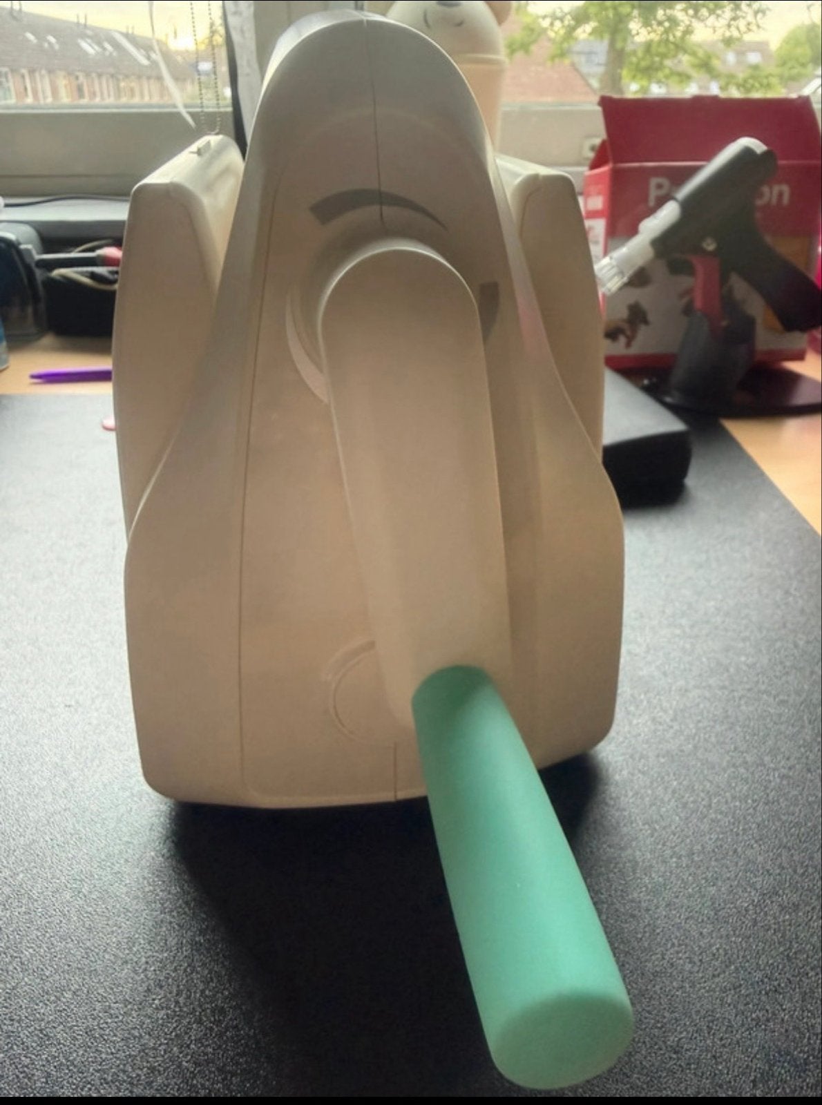 Artemio Happy Cut snij- en embossingmachine A4, Geschikt voor snijden, Ophalen of Verzenden, Zo goed als nieuw, Kunststof