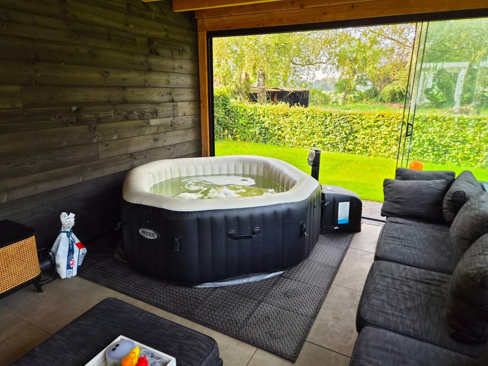 Intex Pure Spa Jacuzzi met bubbels en jets, Ophalen, Gebruikt, Filter, Opblaasbaar