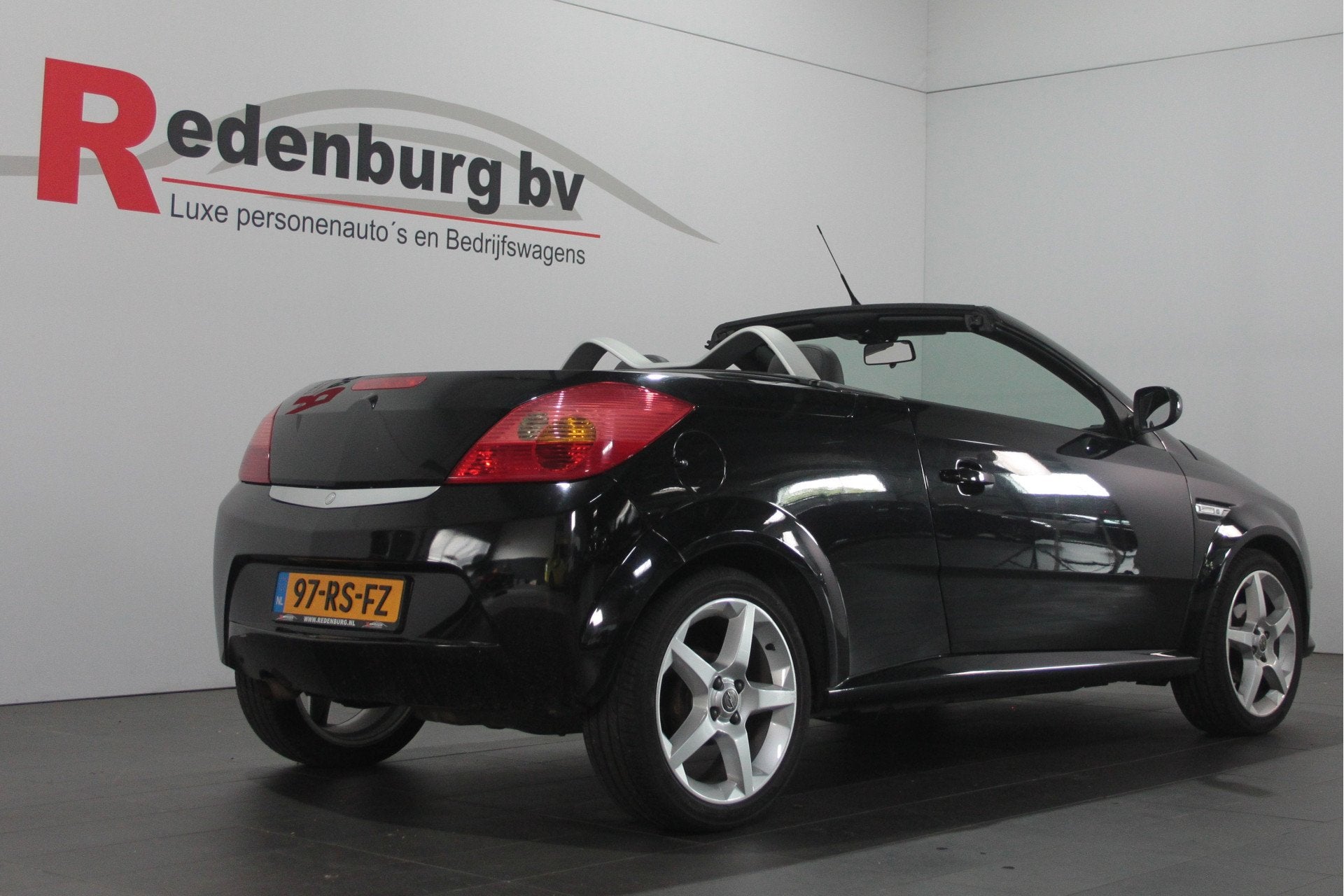 Opel Tigra TwinTop 1.4-16V Cosmo - Airco / Stoelverw / Elek., Voorwielaandrijving, Gebruikt, 4 cilinders, Cabriolet