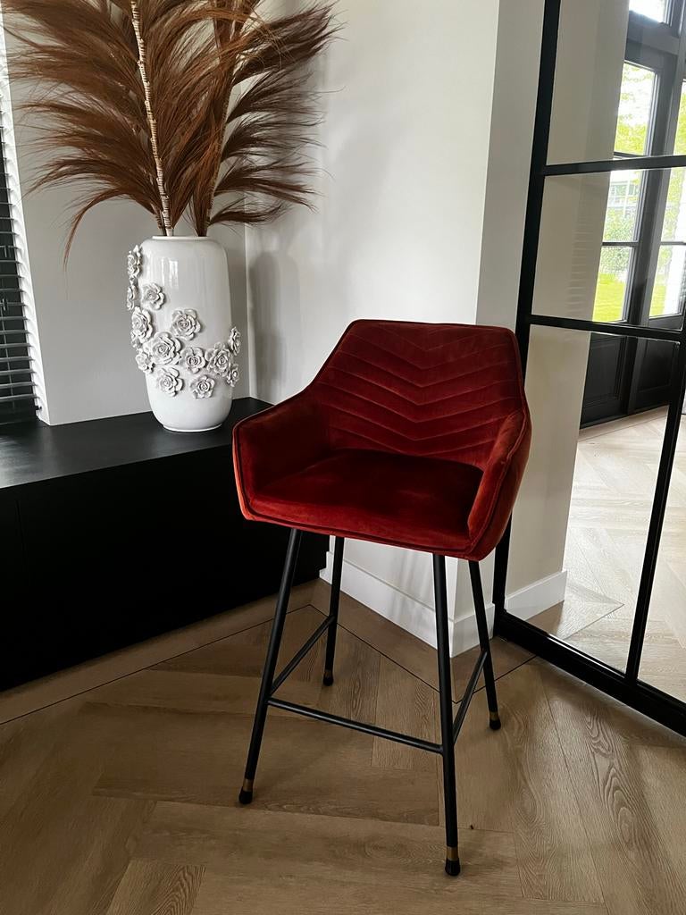 4x Warme Oranje Velvet Barkrukken - Zithoogte 68cm, Huis en Inrichting, Barkrukken, 4 krukken, Ophalen, Zo goed als nieuw, 60 tot 90 cm