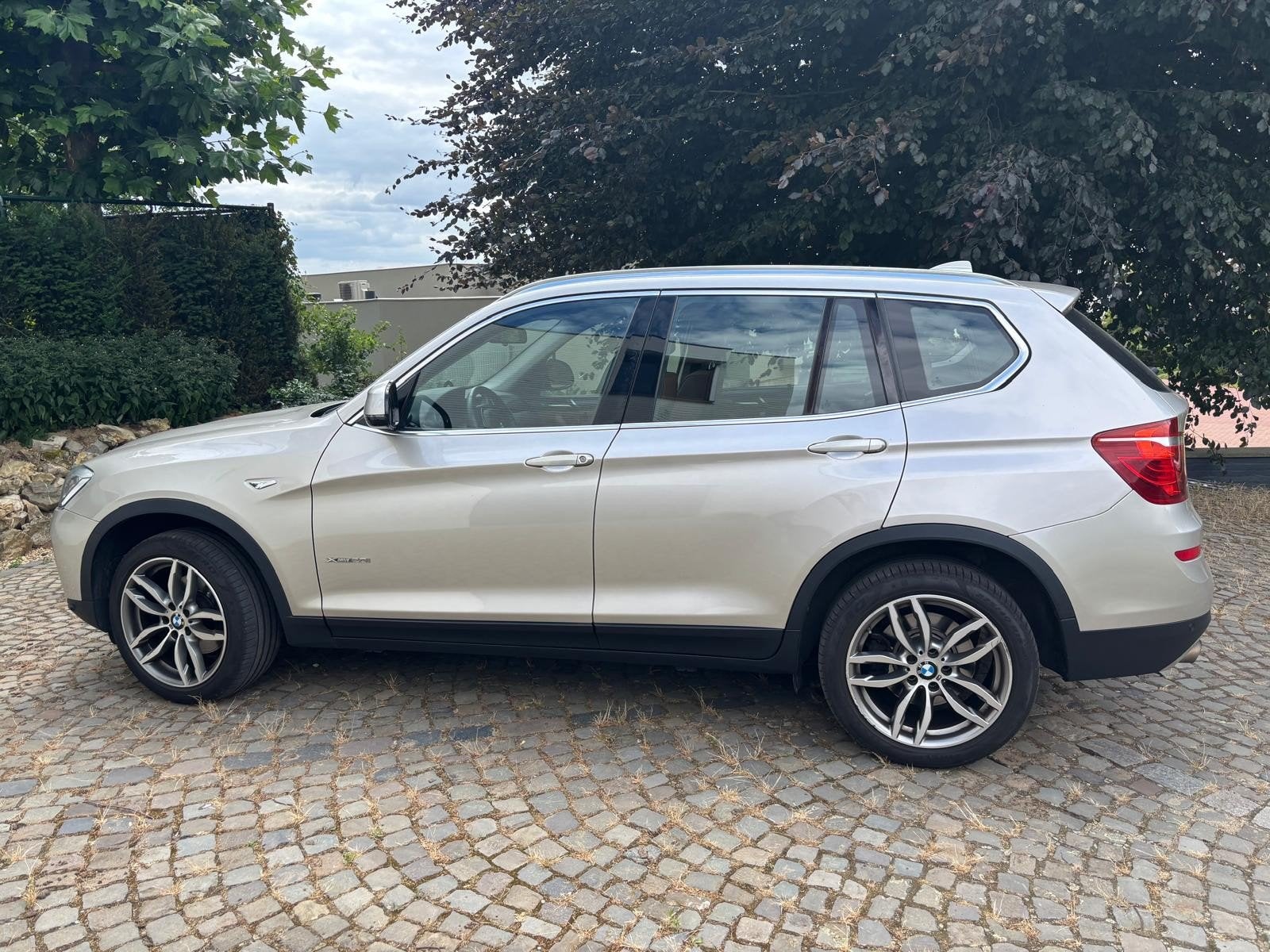 BMW X3 20I Xdrive Aut8 2014 Grijs, Auto's, 4 cilinders, Vierwielaandrijving, Particulier, 1710 kg