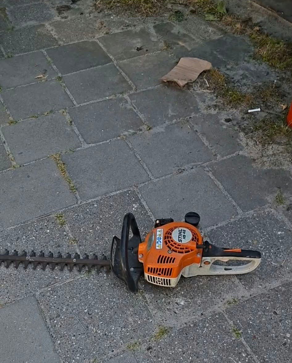 Stihl HS 45 Heggenschaar - Benzine, Tuin en Terras, Heggenscharen, Ophalen, Gebruikt, Benzine, Stihl