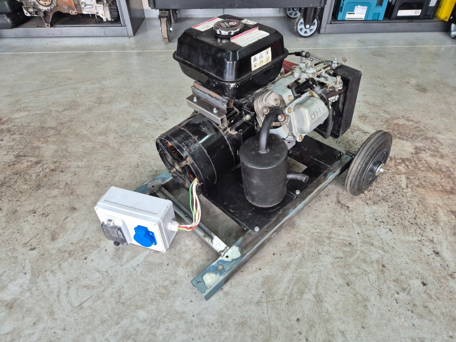 Briggs & Stratton Aggregaat 2000W, Ophalen
