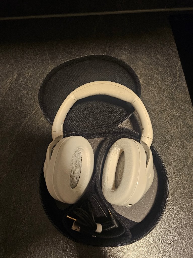 Sony Ult wair noisecancelling, Audio, Tv en Foto, Koptelefoons, Ophalen of Verzenden, Zo goed als nieuw, Wit, Draadloos