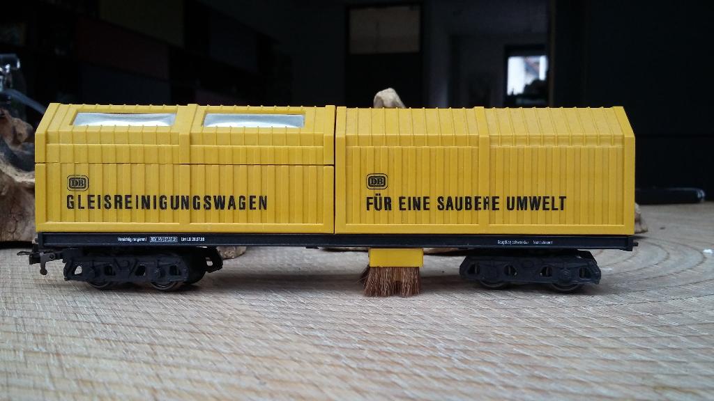 Lux stofzuiger wagon kleur geel ., Overige merken, Gebruikt, Gelijkstroom, Wagon