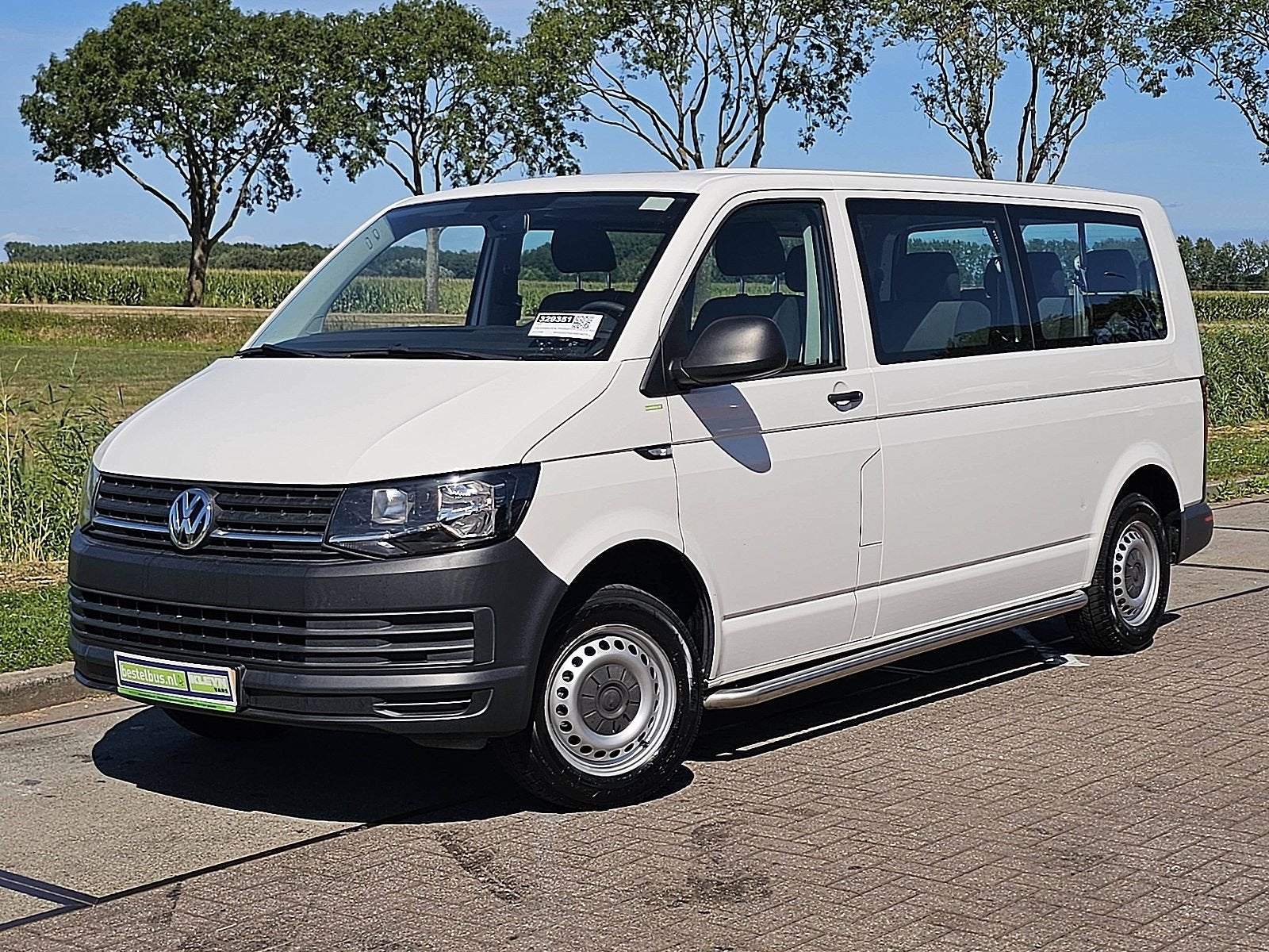 VOLKSWAGEN TRANSPORTER 2.0 TDI l2h1 combi 9-pers ac, Auto's, Voorwielaandrijving, Gebruikt, Euro 6, 4 cilinders