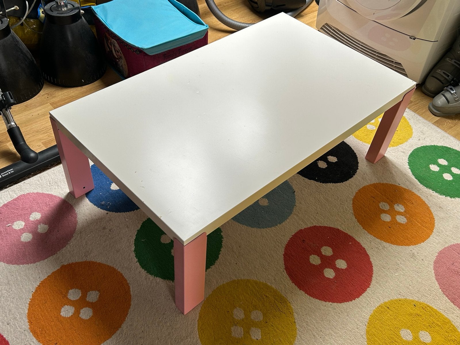 Verstelbaar IKEA bureau voor kind - wit/roze., Ophalen, Gebruikt, Tafel(s)