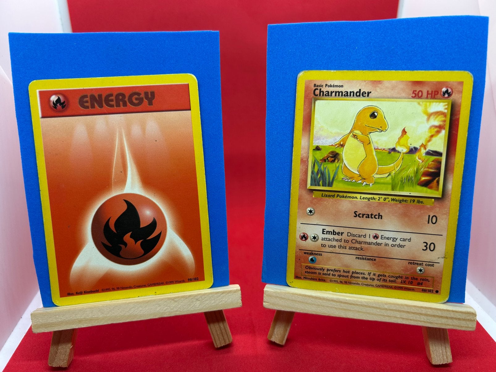Charmander 46/102 Base Set & Fire Energy 98/102, Hobby en Vrije tijd, Ophalen of Verzenden, Zo goed als nieuw