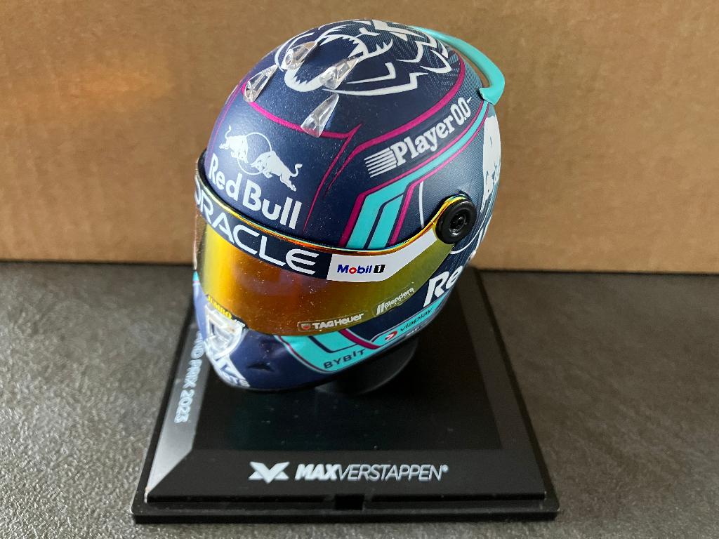 ✅ Max Verstappen 1:4 helm 2023 Miami GP Red Bull RB19, Verzamelen, Automerken, Motoren en Formule 1, Ophalen of Verzenden, Nieuw