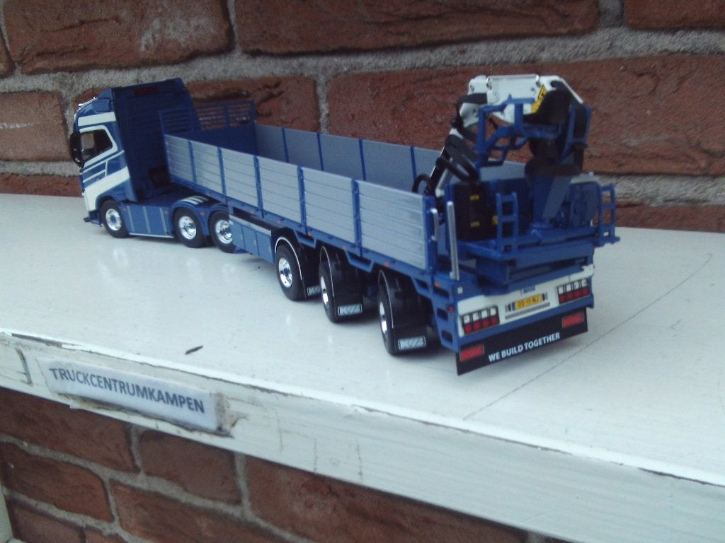 Tekno  Volvo  FH4  Globetrotter  van  Crit   Beulen., Hobby en Vrije tijd, Modelauto's | 1:50, Ophalen of Verzenden, Nieuw, Bus of Vrachtwagen