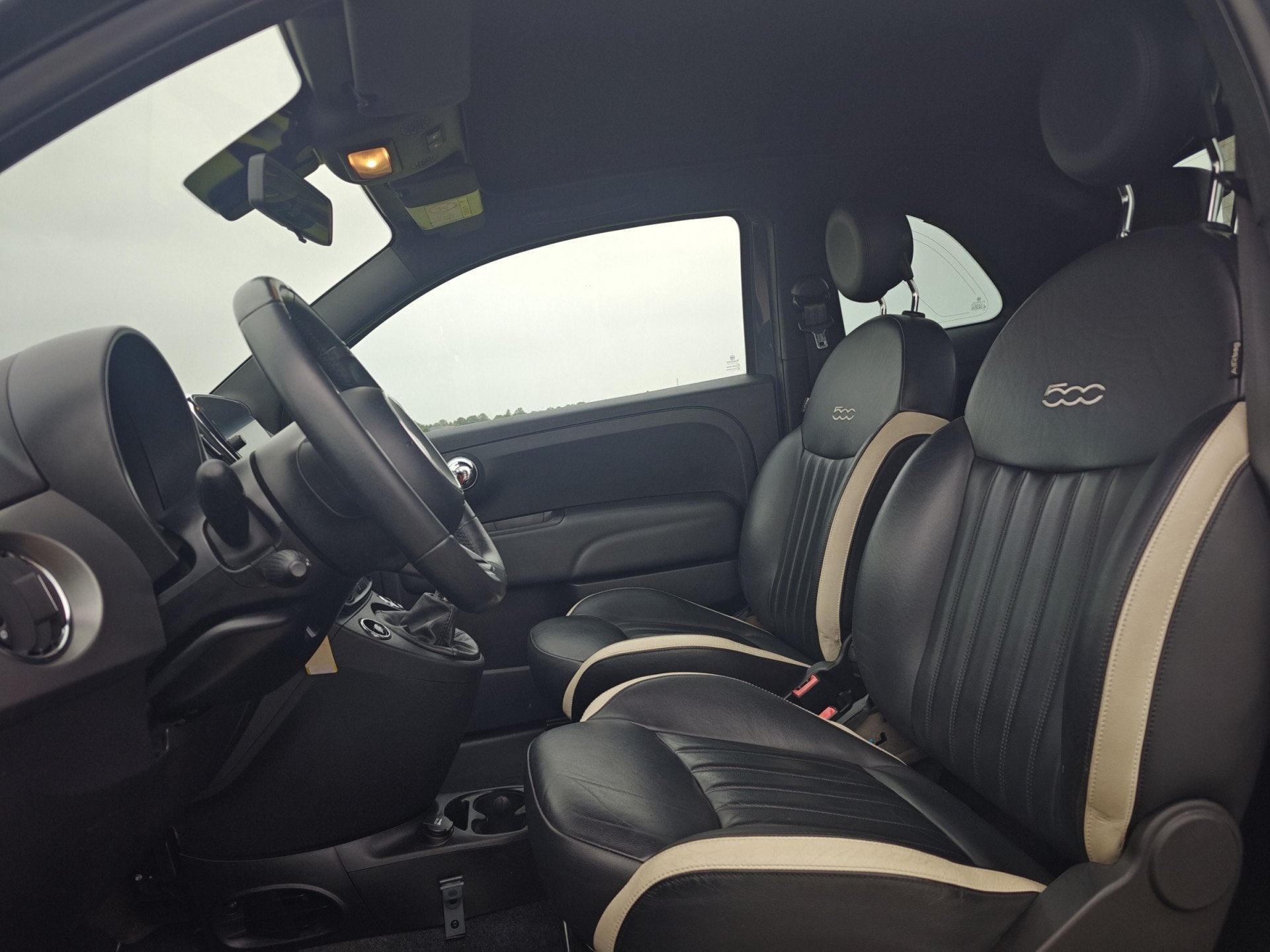 Fiat 500C 105pk Cabrio Sport | Beats | Leder | Xenon | Carpl, Auto's, Dealer onderhouden, Gebruikt, Handgeschakeld, Automatische klimaatregeling