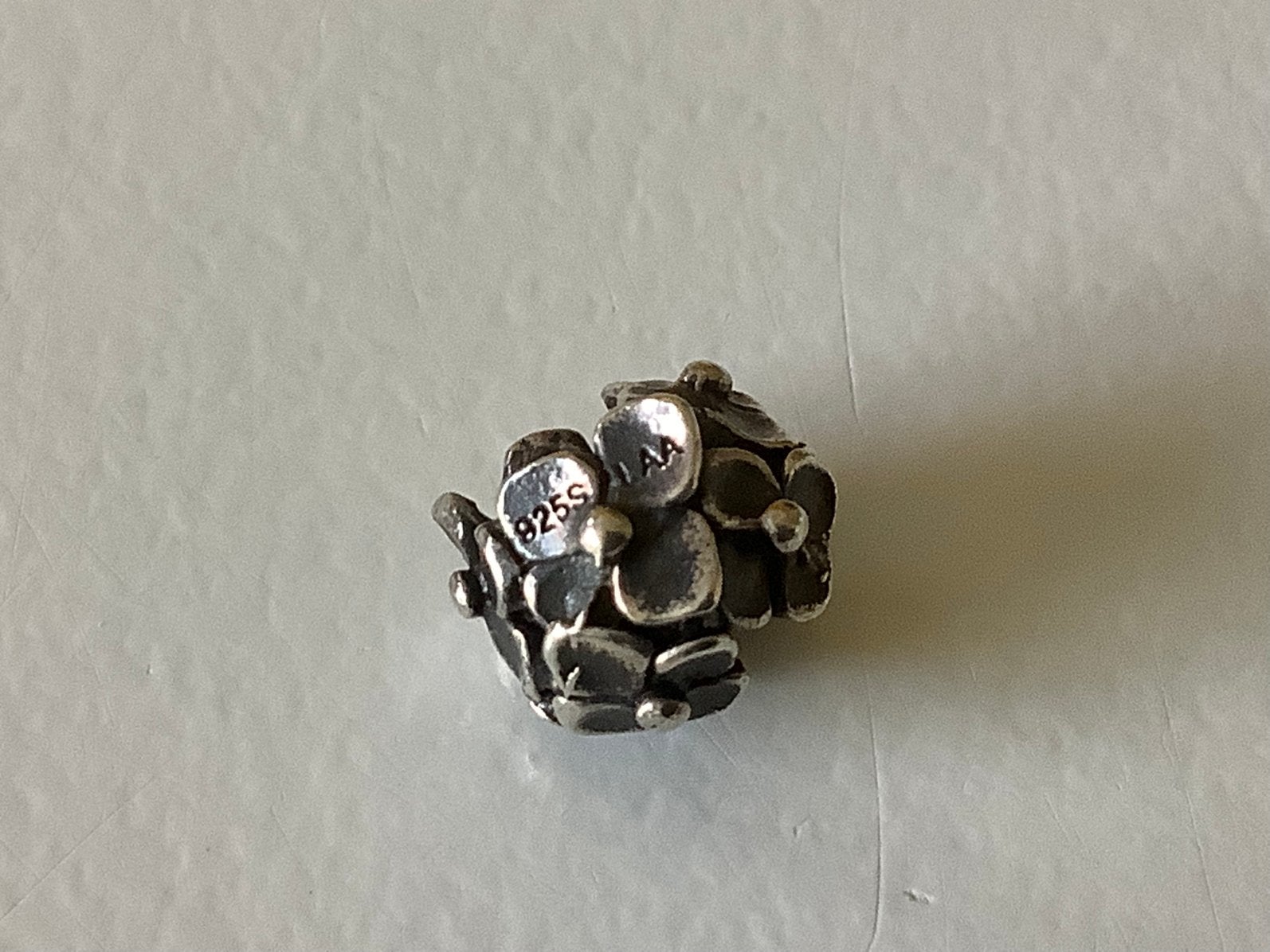 Trollbeads retired, hortensia. Zilver, Ophalen of Verzenden, Zo goed als nieuw, Zilver, Trollbeads