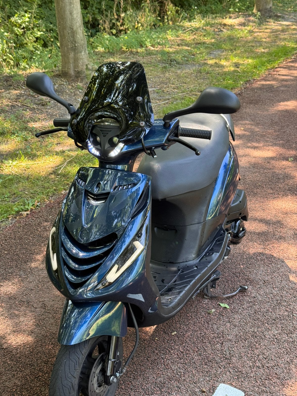 Piaggio zip 2018 Diamond blue brom, Fietsen en Brommers, Scooters | Piaggio, Ophalen of Verzenden, Zo goed als nieuw, Benzine