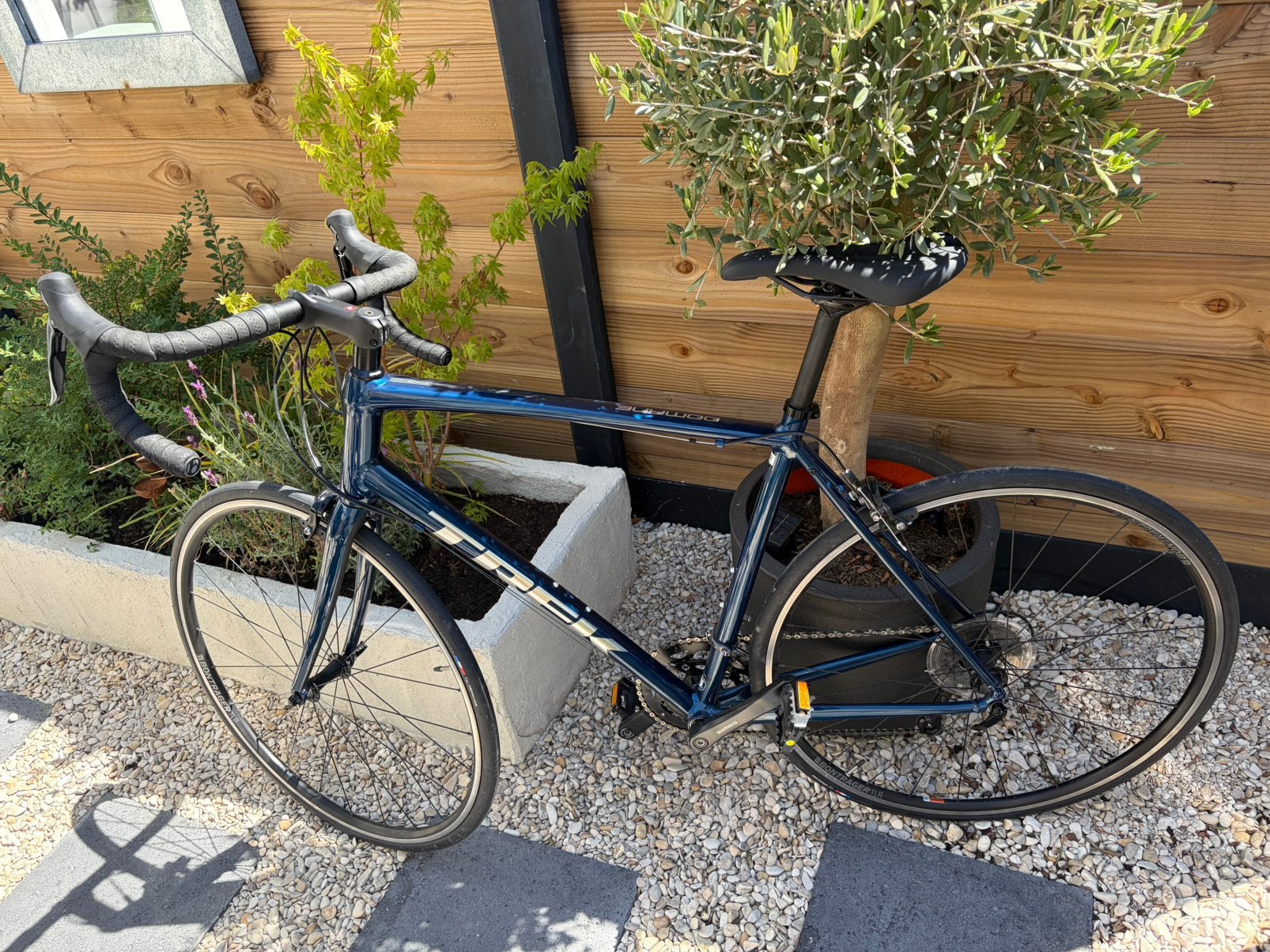 Trek Domane AL 2 racefiets maat 58 – nieuwstaat 1x gebruikt, Zo goed als nieuw, 57 tot 61 cm, Meer dan 20 versnellingen, Ophalen