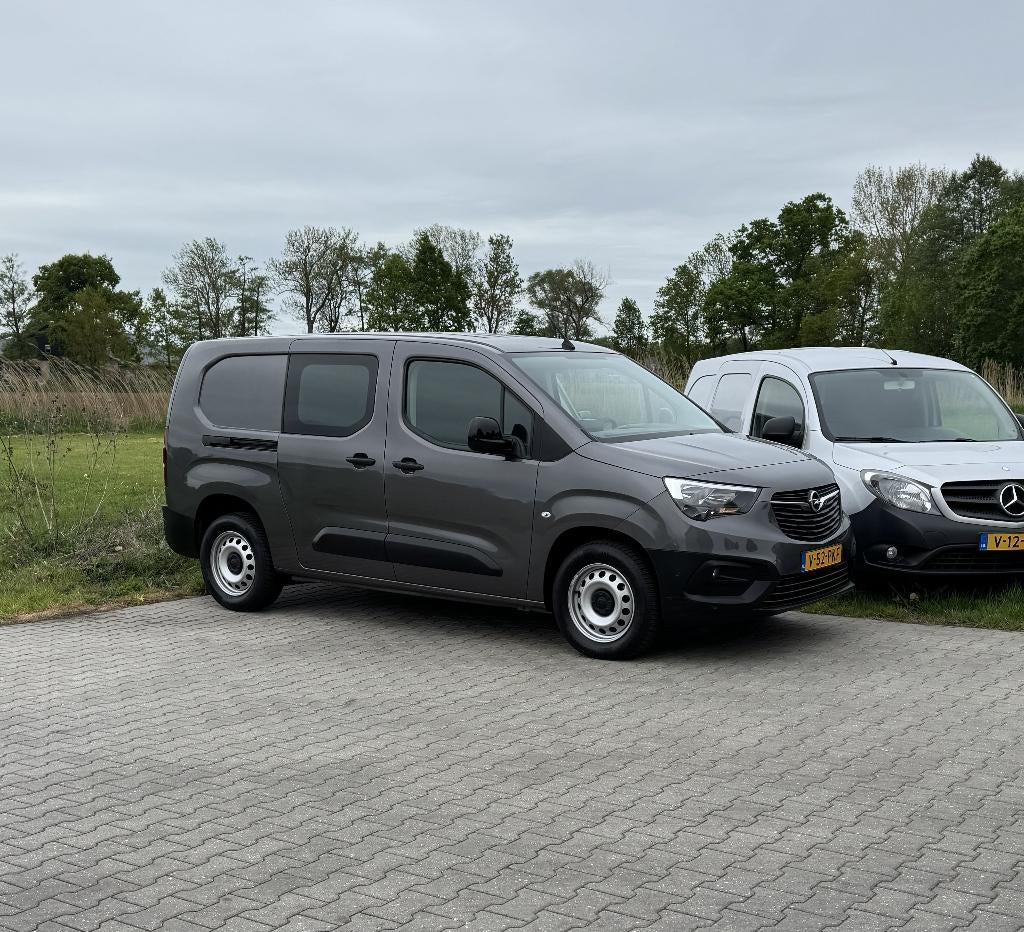 Opel Combo Cargo 1.2 Turbo 110pk Benzine L2 Verlengd Navi Cr, Auto's, Bestelauto's, Voorwielaandrijving, 1199 cc, 14 km/l, Bedrijf