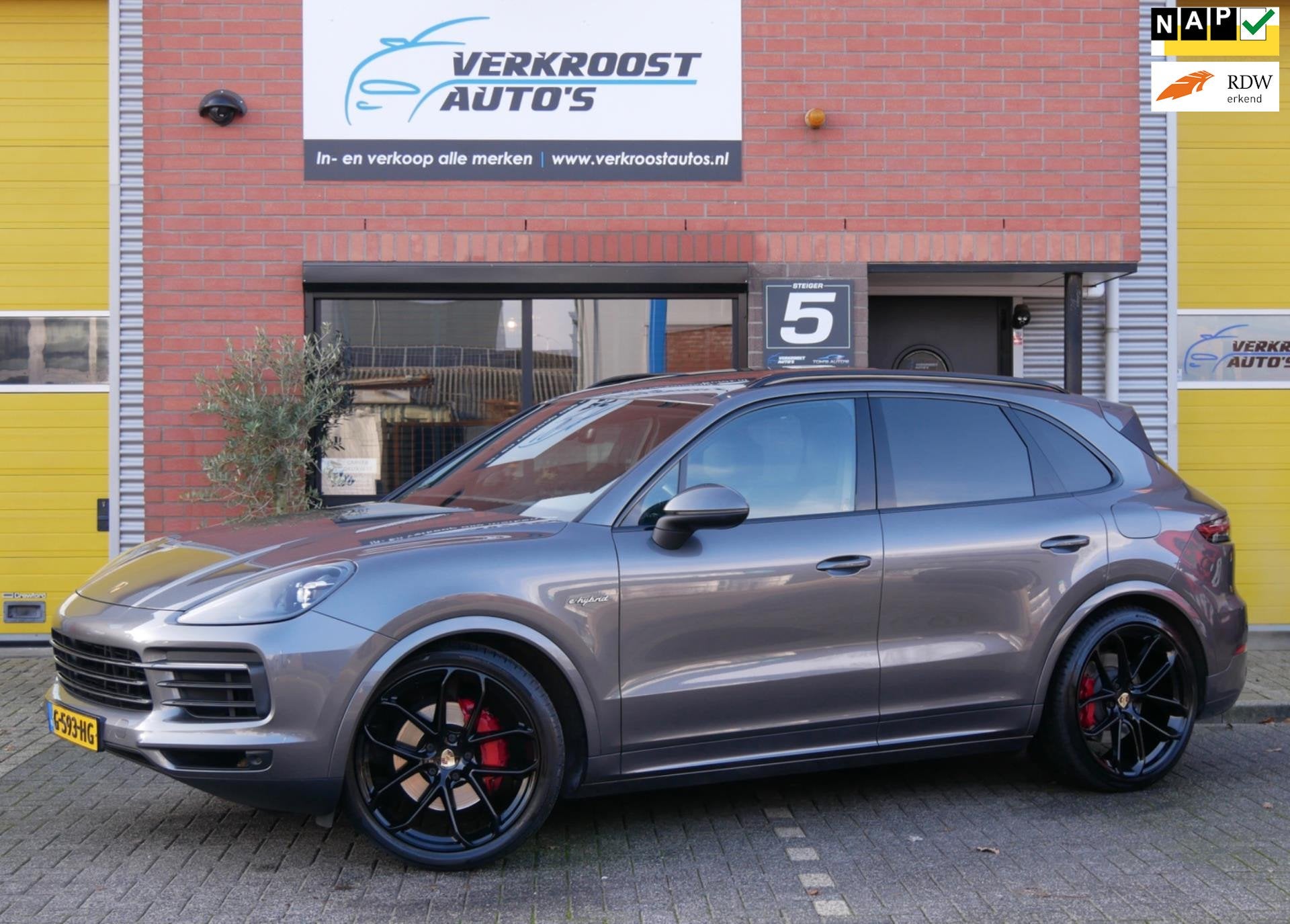 Porsche Cayenne 3.0 E-Hybrid. pano. sportchrono. memory. luc, Auto's, Automaat, Euro 6, 340 pk, Bedrijf