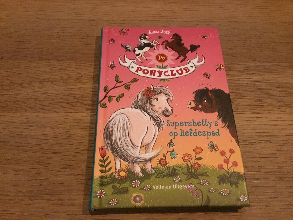Leesboek De Ponyclub Supershetty’s op liefdespad, Ophalen of Verzenden, Zo goed als nieuw, Fictie algemeen