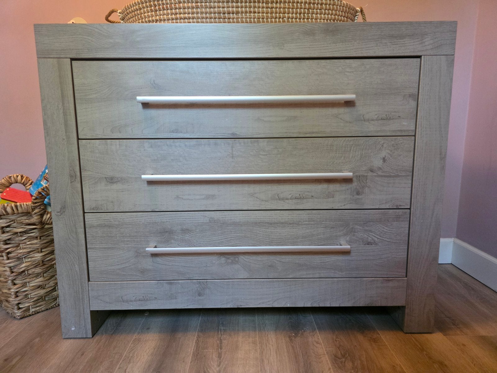 Foto 5 van Commode met 3 lades en bijpassende wandplank