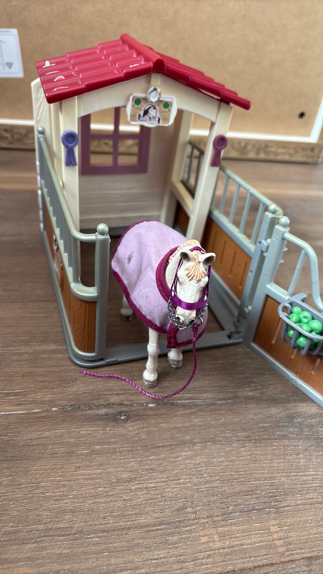 Schleich paardenbox, Ophalen, Gebruikt