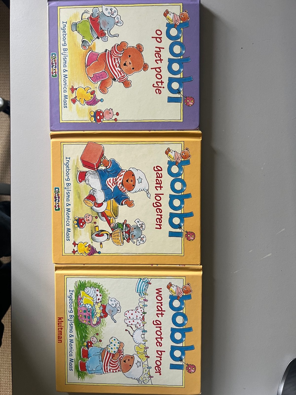 3 Bobbi boeken: Op het potje, Gaat logeren, Wordt grote broe, Ophalen of Verzenden, Zo goed als nieuw