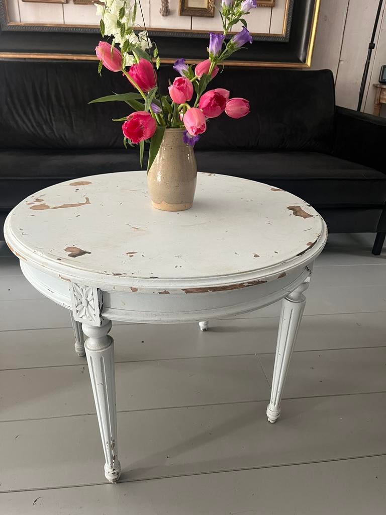 Antiek brocante salontafeltje doorsnee 68 cm, Ophalen