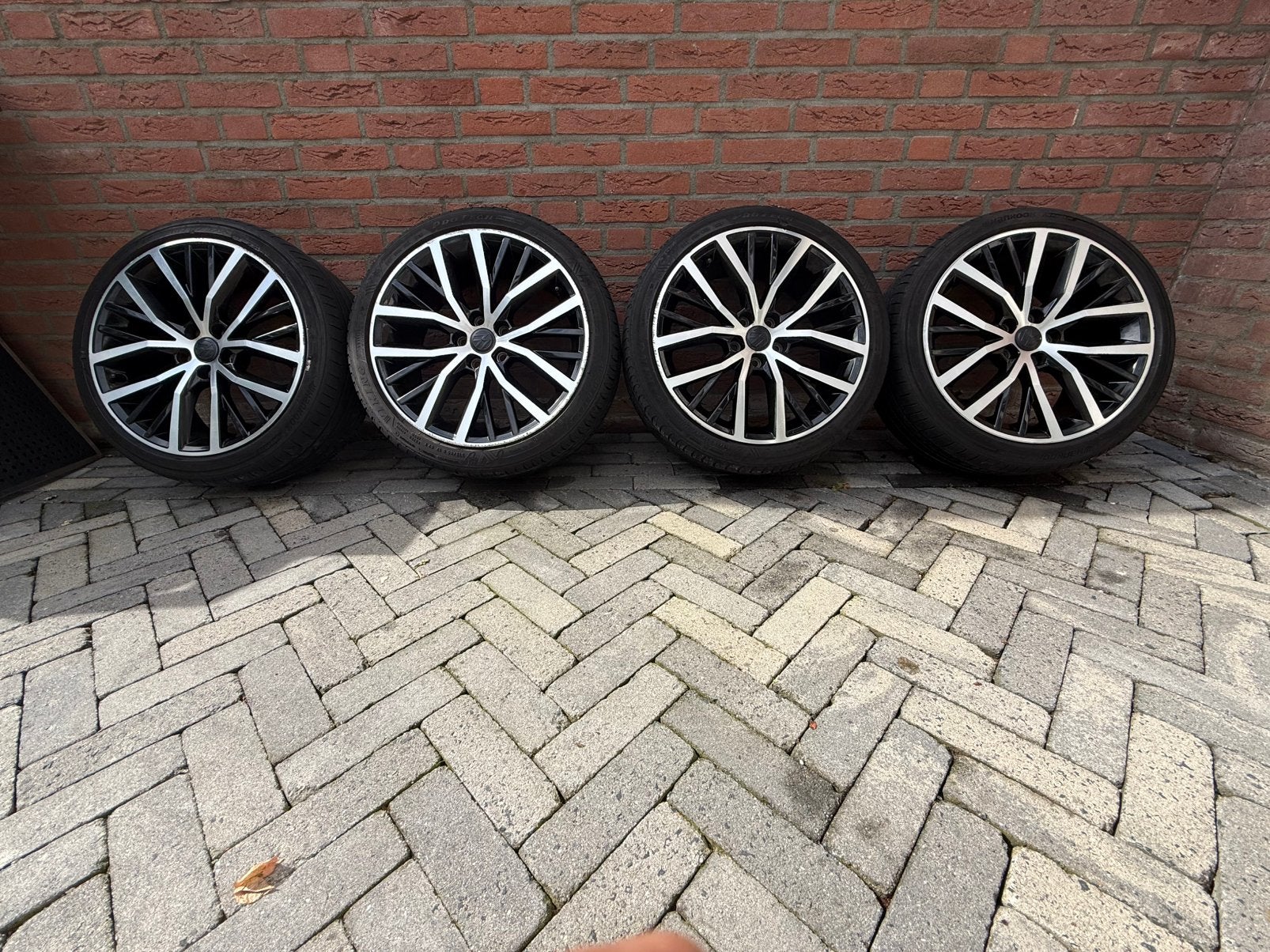 Originele VW Polo GTI 17 inch velgen + banden – 6C0601025K, Auto-onderdelen, Ophalen, Banden en Velgen, 17 inch, Personenwagen