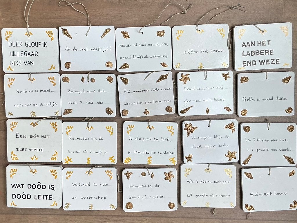 Gipsen Tegeltjes met Westfriese Uitdrukkingen, Ophalen of Verzenden