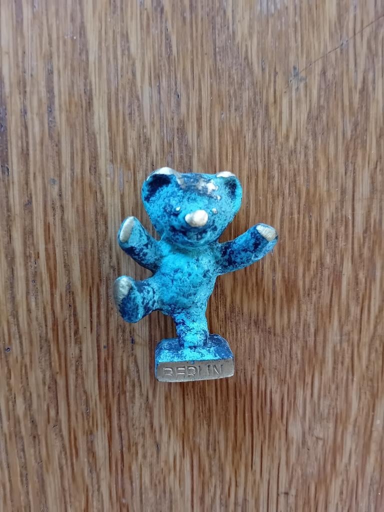 Bronzen Berlijns-Berlin berenbeeldje stijl Walter Bosse 5cm, Ophalen of Verzenden, Gebruikt
