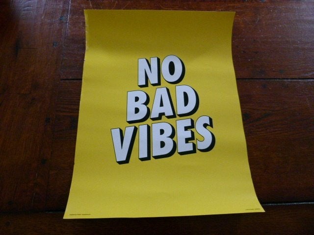 Poster Pyrint 30x40 cm NO BAD VIBES retro, Ophalen of Verzenden, A1 t/m A3, Overige onderwerpen, Rechthoekig Staand