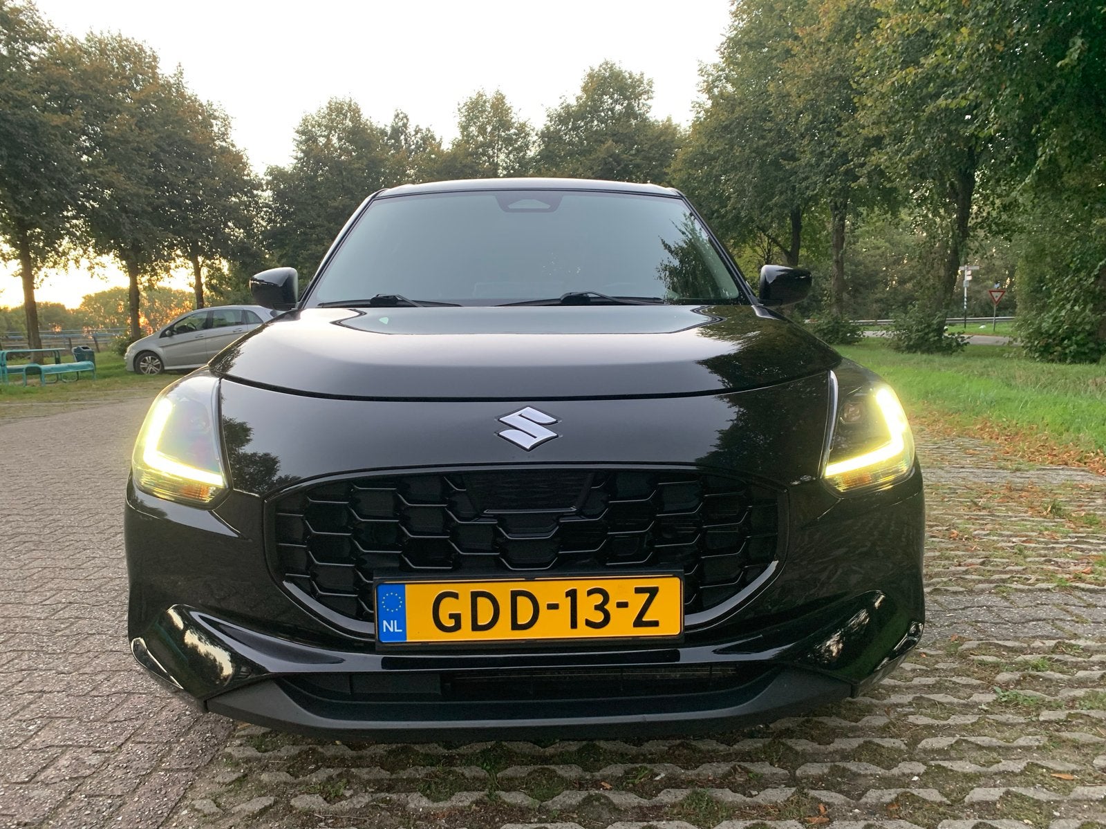 Suzuki Swift 1.2 Smart Hybrid 83pk CVT 2024  nieuwste model, Stof, 400 kg, Origineel Nederlands, Bedrijf