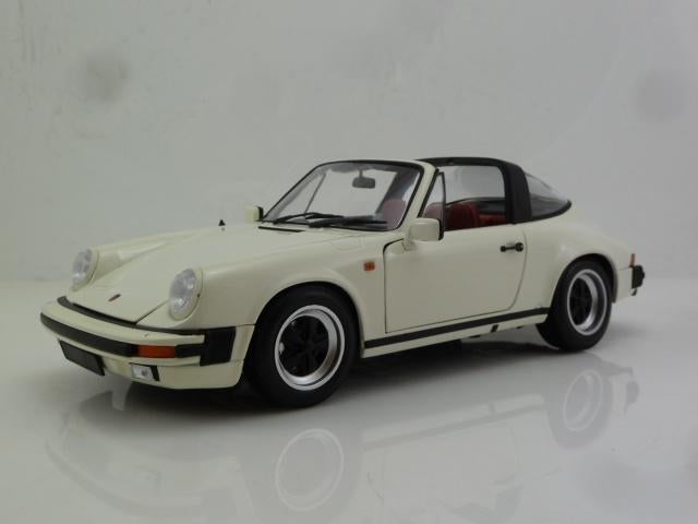 Minichamps Porsche 911 Carrera Cabriolet 1983 1:18 110063030, Ophalen of Verzenden, Nieuw, Auto, MiniChamps