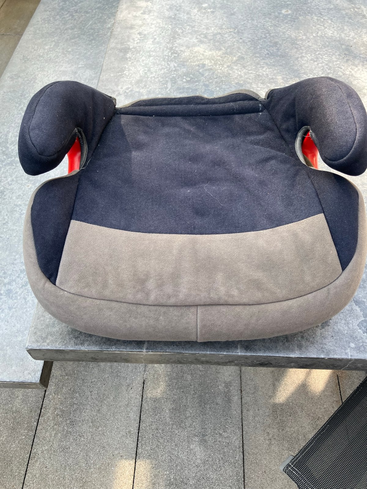 Zwart/grijs zitverhoger autostoel, Overige merken, 15 t/m 36 kg, Gebruikt, Autogordel