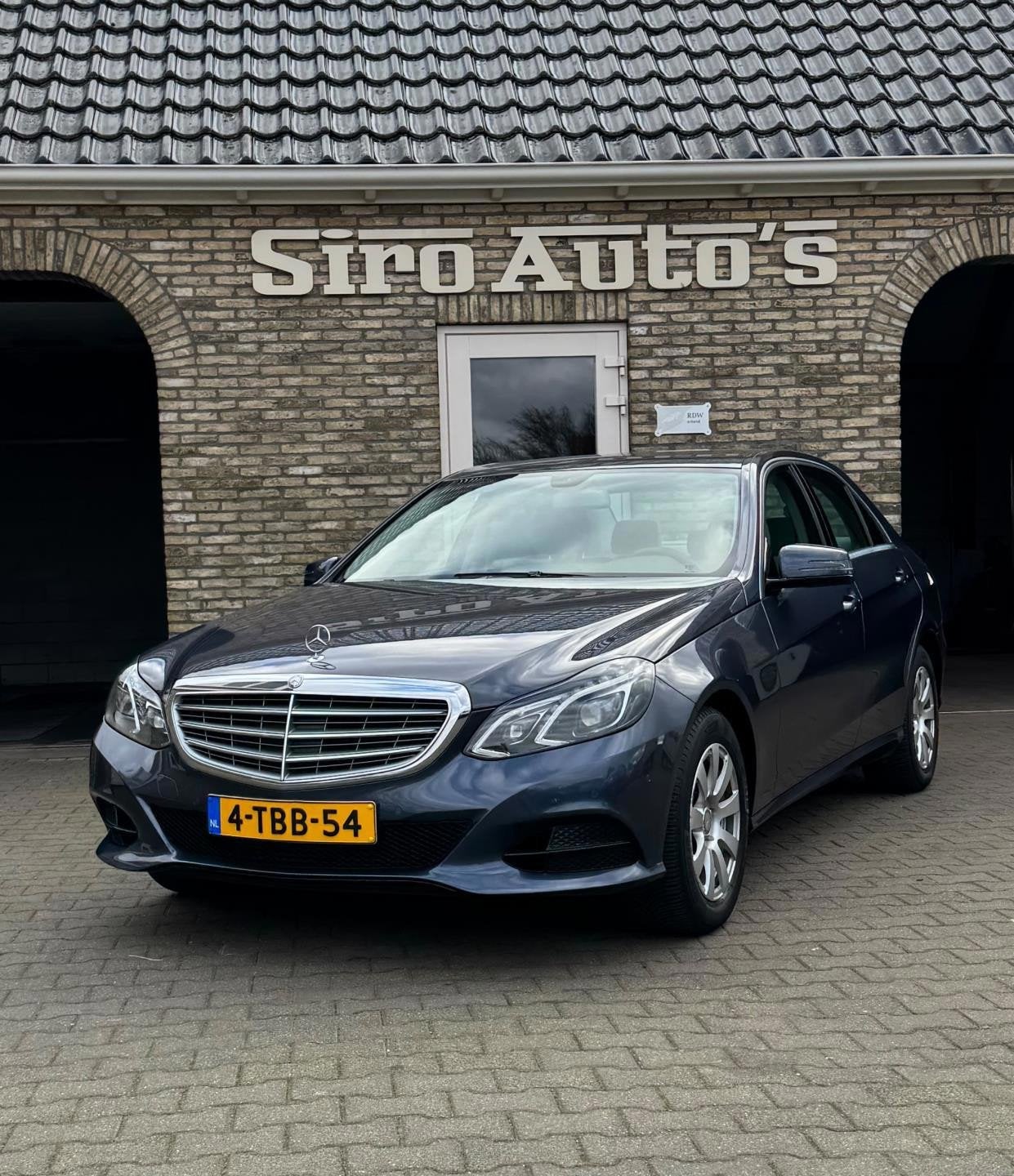 Mercedes-Benz E-klasse 300 BlueTEC HYBRID Ambition Automaat, Auto's, Automaat, Euro 5, Achterwielaandrijving, Gebruikt