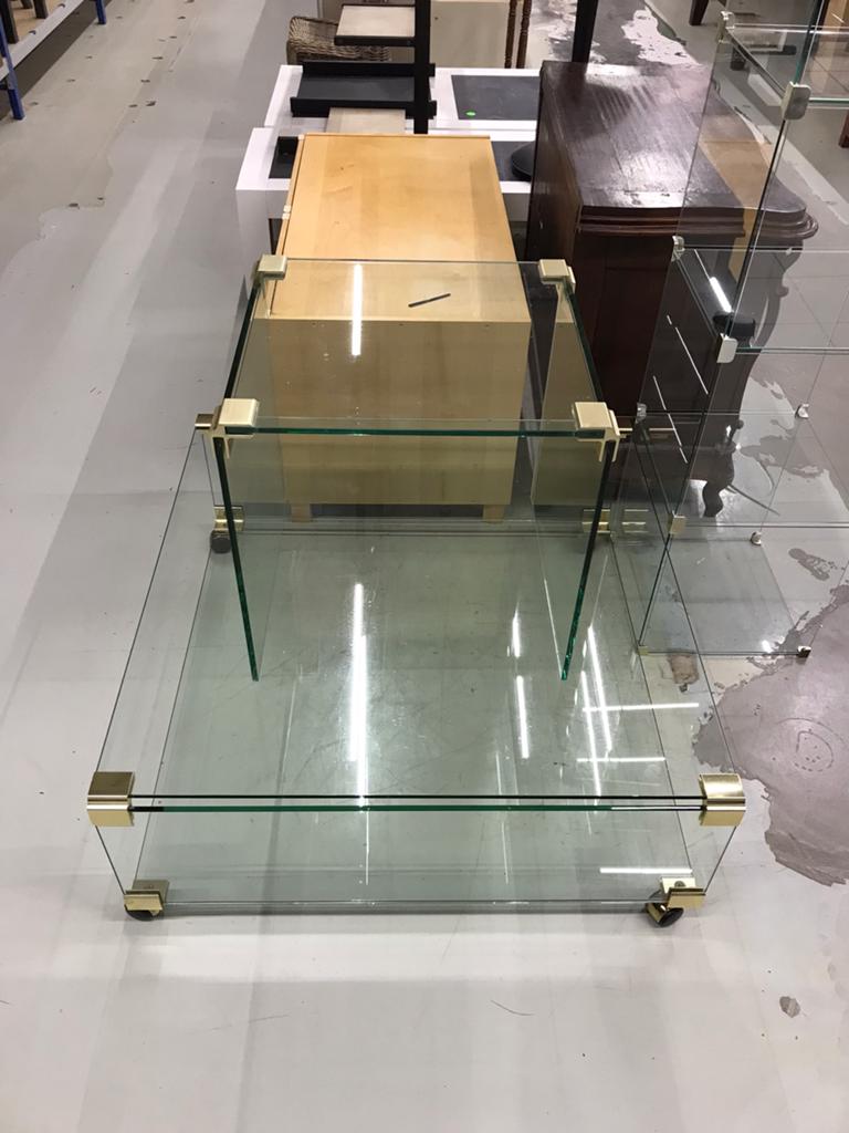 Glazen vitrinekast / tafel / salontafel, Ophalen, B, 50 tot 100 cm, Zo goed als nieuw