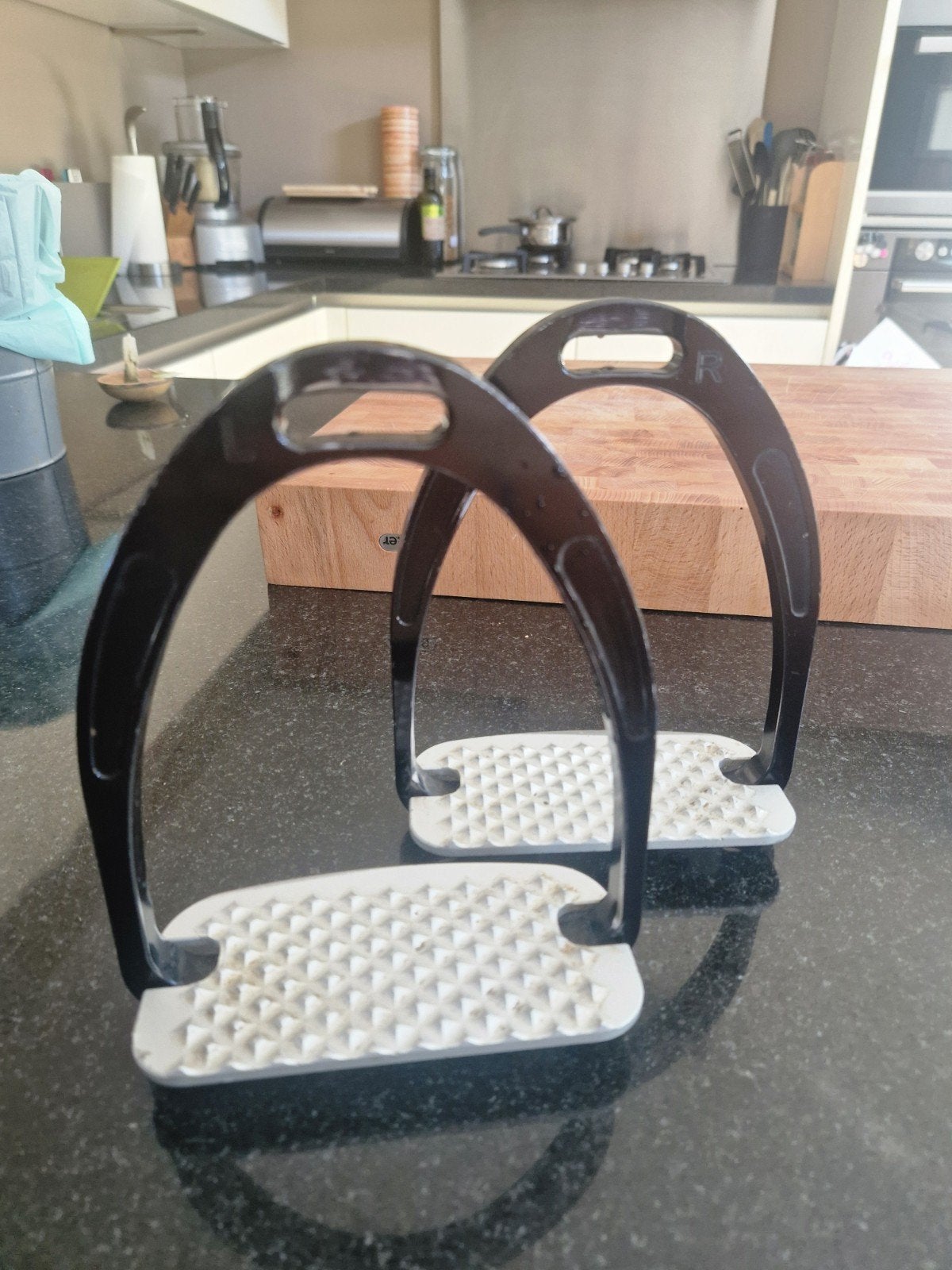 Tech Stirrups stijgbeugels, Dieren en Toebehoren, Paarden en Pony's | Overige Paardenspullen, Ophalen of Verzenden, Gebruikt