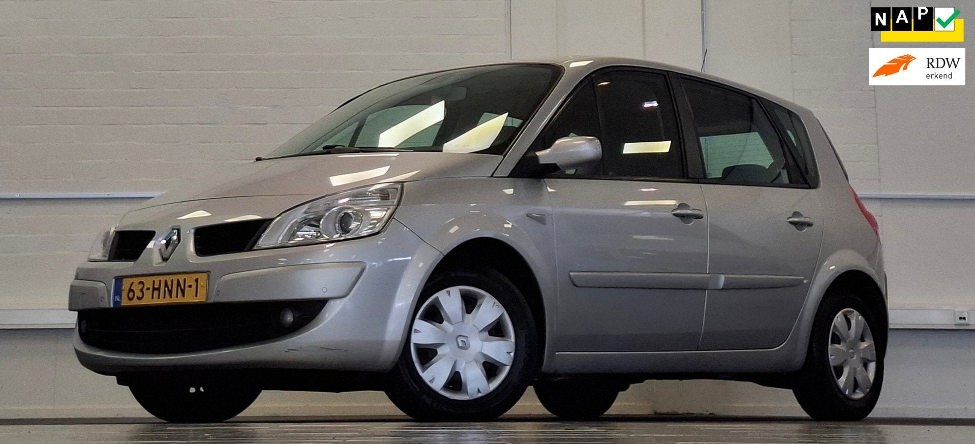 Renault Scénic 1.6i 16V Business Line Automaat 1e Eigenaar, Auto's, 1345 kg, Stof, Gebruikt, Zwart